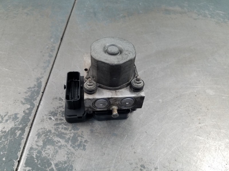 2015 Chevy Corvette C7 Z06 ABS Brake Pump Module #0947 D4