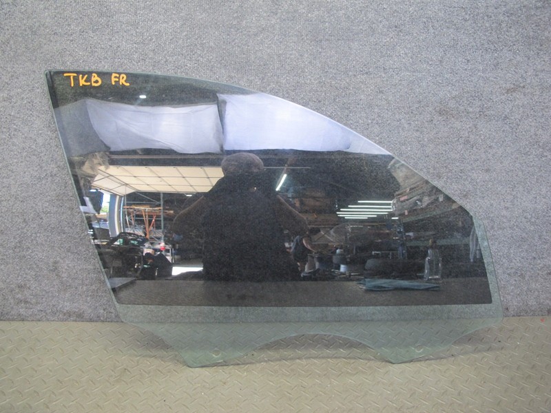 2008-2011 BMW E90 M3 328i 335i FRONT RIGHT DOOR GLASS WINDOW