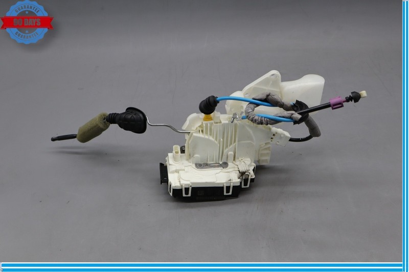 10-17 Mercedes W204 C250 C350 E350 Front Right Door Lock Latch Actuator Oem