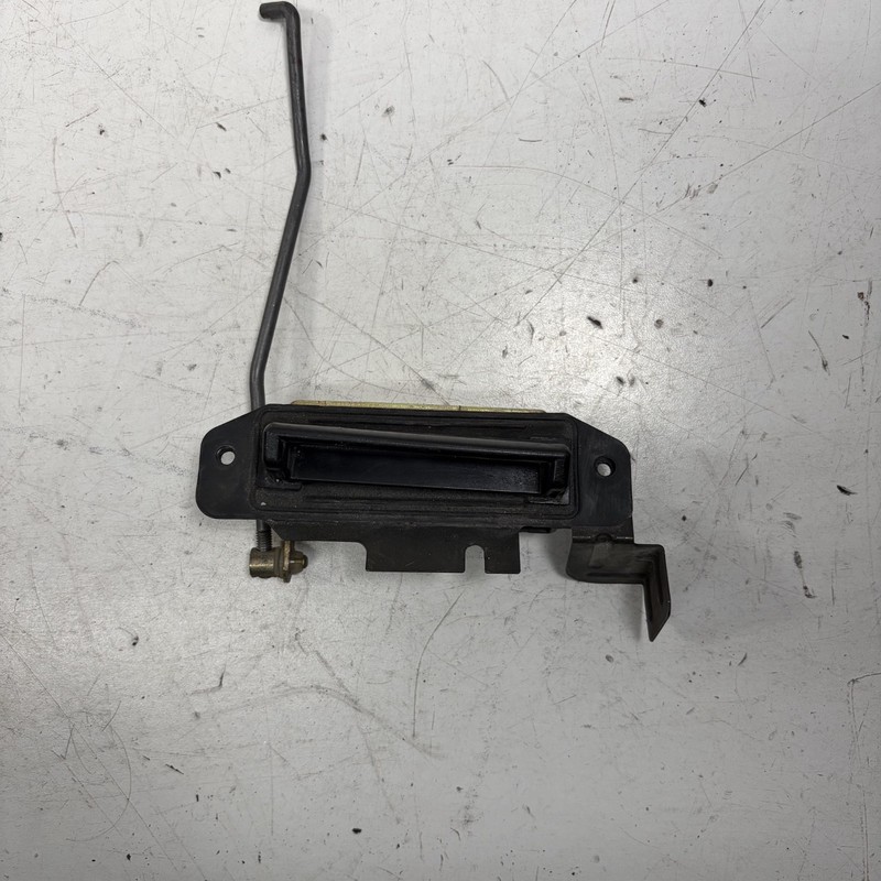 98-00 Honda Civic 3D Tailgate Handle Assembly 74810-S00-A02 OEM