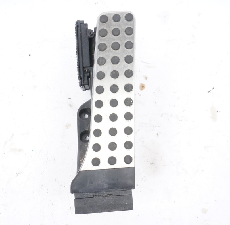 14-17 Mercedes S550 W222 Gas Pedal Accelerator A2223002400 OEM