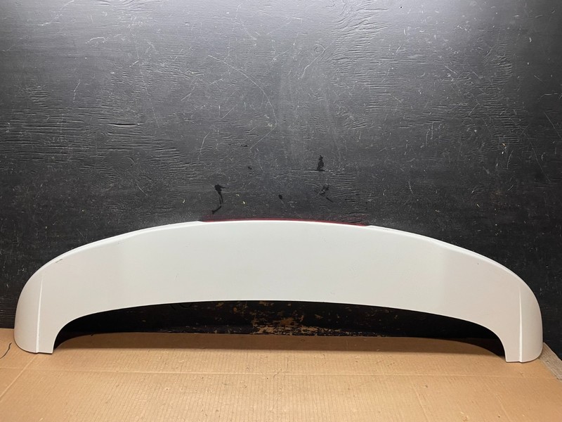 2015 to 2020 Kia Sedona Rear Trunk Spoiler Wing Oem Y1767 DG