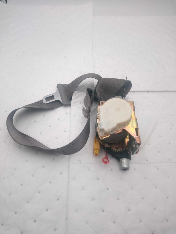 2005 Saturn Relay OEM Used Silver Seat Belt 4DR GRY 155K Mileage
