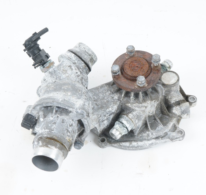 2006 - 2010 BMW 650I COOLANT WATER PUMP 7524552OEM