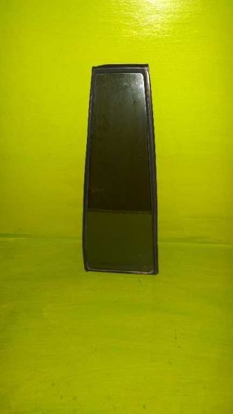 93 94 95 96 LAND CRUISER DRIVER LEFT REAR VENT GLASS OEM 3043-49