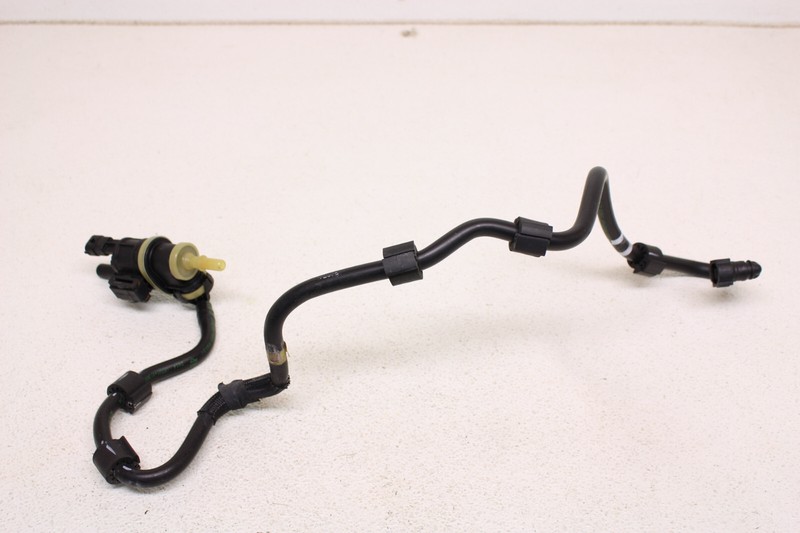 Alfa Giulia Stelvio Quadrifoglio Right EVAP Lines Hose Purge Valve Oem 17-24