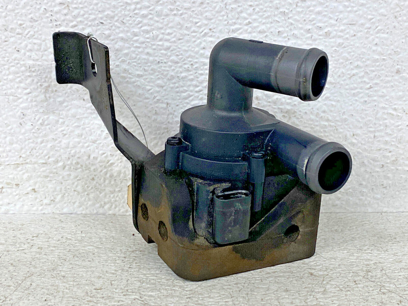 ⭐2012-2019 BMW 6-SERIES WATER CIRCULATION PARKING HEATER PUMP ASSY OEM LOT2412