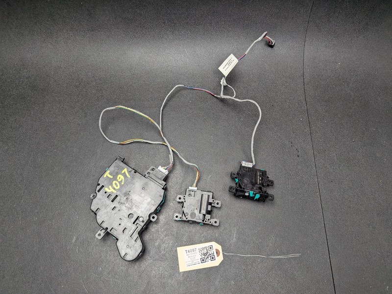 HVAC Heater Flap Door Actuators w/ Wiring Harness Set 2021 Toyota RAV4 2019-2024