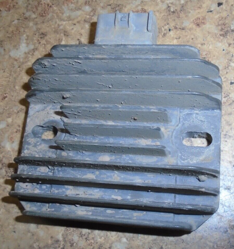 12 Suzuki King Quad Kingquad LT 400 ASI Electrical Voltage Regulator Rectifier