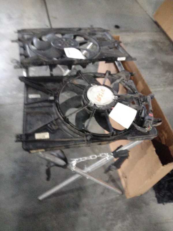 2020 Jeep Renegade Engine Cooling Fan Motor OEM 1.3L Blue 55K Miles