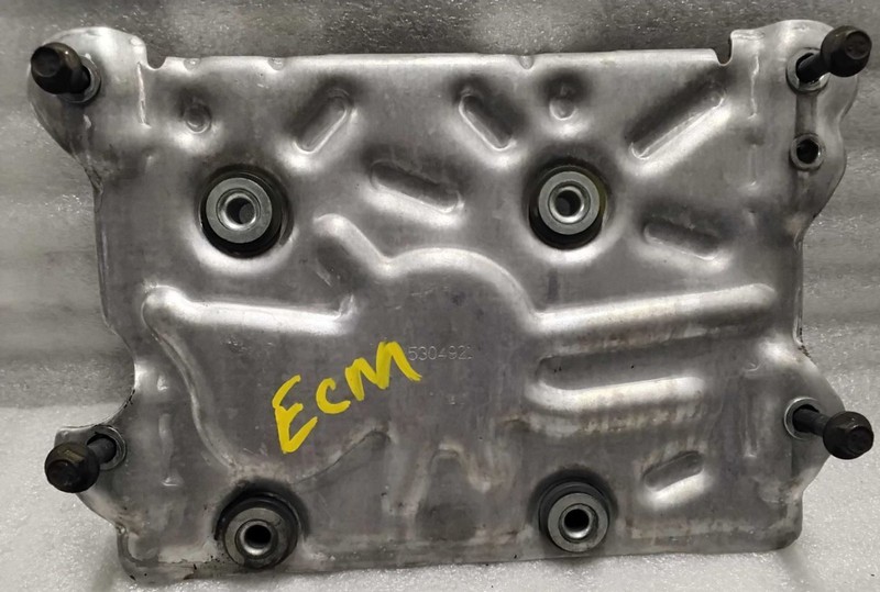 2013-2018 Dodge Ram 2500 3500 4500 5500 ECU ECM Bracket For 6.7LDiesel 5304921