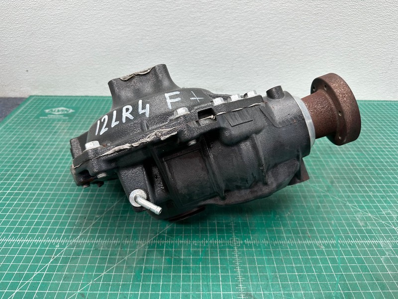 10-13 LAND ROVER LR4 FRONT CARRIER DIFFERENTIAL OEM