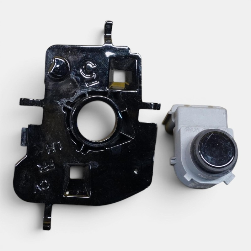 2022-2024 KIA EV6 FRONT LEFT PARK ASSIST SENSOR MOUNT SUPPORT LEFT 99350-L1000
