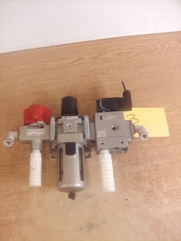 SMC VHS40-N04-Z, AW40-N04-Z, NAV4000-N04-5DZ & DC21-26V Pneumatic Assembly