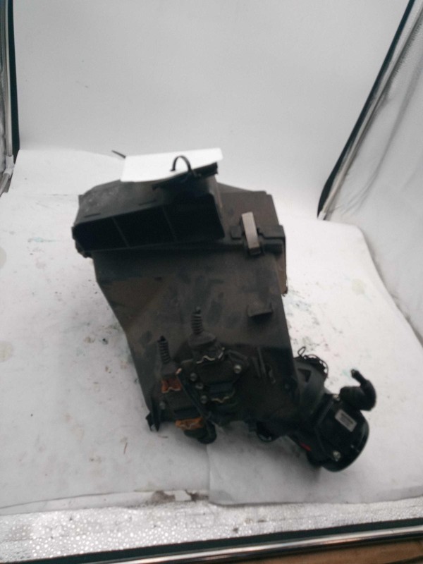 2002 Audi S4 Air Cleaner Assembly OEM 078133837AB 2.7L V6 Used Parts