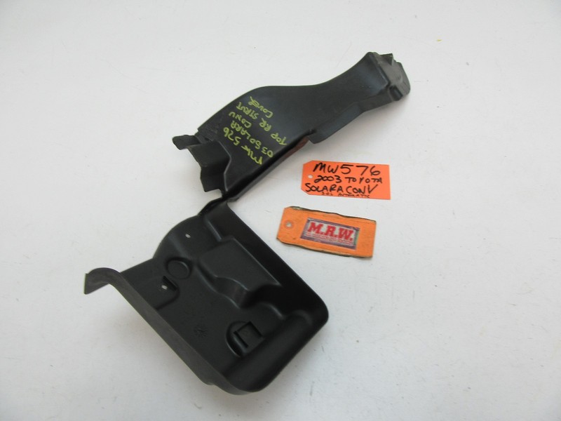 TOP RIGHT REARPLASTIC STRUT SHOCK COVER TRIM BACK PASSENGER SIDE CAR RR RH R