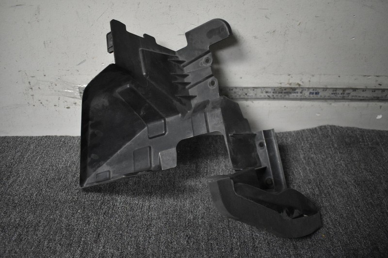 2017-2019 INFINTI QX80 SEAL RADIATOR RIGHT SIDE FACTORY OEM