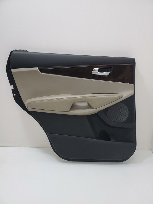 Left Rear Door Trim Panel 83301-C6000 2017 Kia Sorento LX 2016 2018
