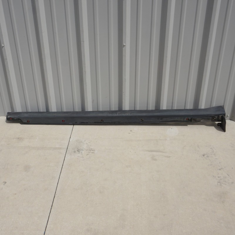 2016-2020 Kia Sorento Left Driver Side Rocker Skirt Panel Sill Molding OEM