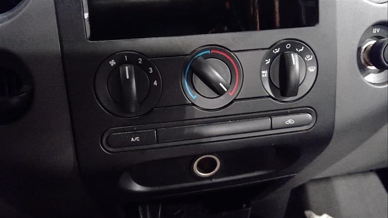 Temperature Control With AC Fits 04-08 FORD F150 PICKUP 3177319