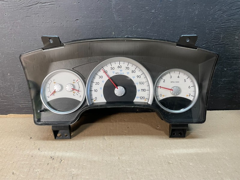2006 Dodge Durango Speedometer Instrument Cluster Gauge Oem AE3377 DG