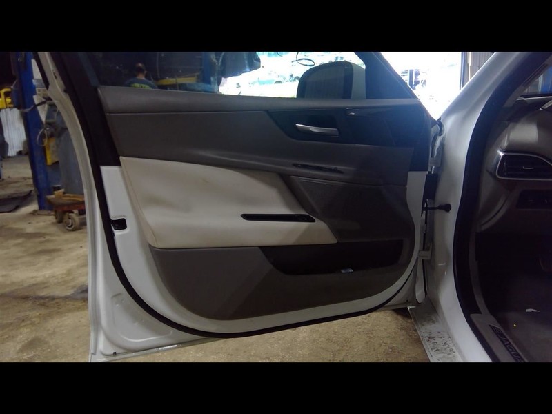 2019 XE Driver Left Front Door Trim Panel 1633059