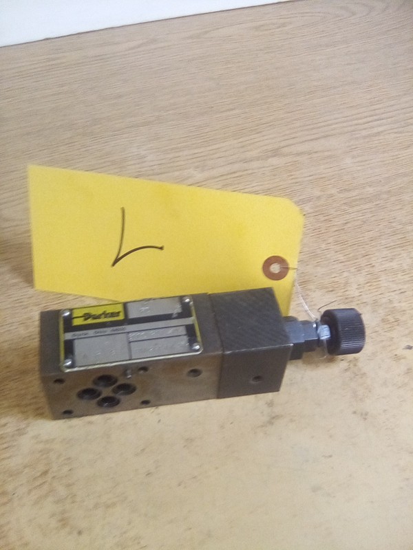 Parker PRM2PP17K31 Hydraulic Valve 5000PSI