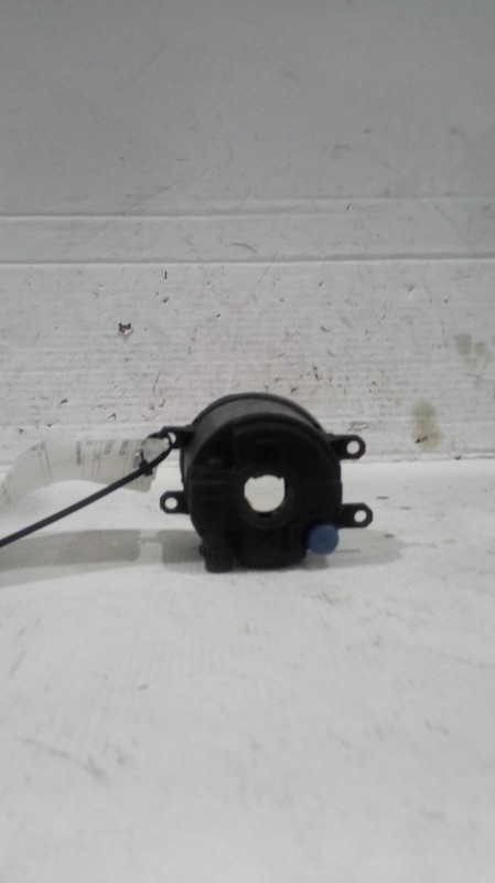 2009 Toyota Highlander Right Fog Light Assembly White OEM 35916 Used 226K Miles