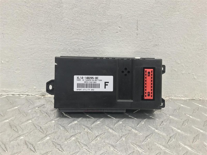 1999 FORD EXPEDITION NAVIGATOR GEM MULTIFUNCTION CONTROL MODULE XL14-14B205-BE