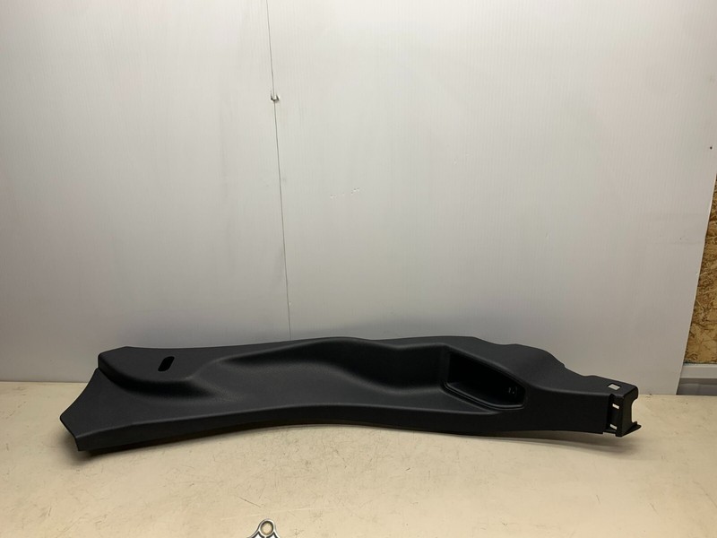 2018-2022 FORD ECOSPORT RIGHT PASSENGER SIDE LOWER C PILLAR TRIM COVER PANEL