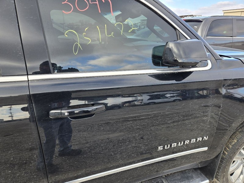 Passenger Right Front Door Fits 15-20 SUBURBAN 1500 3640377