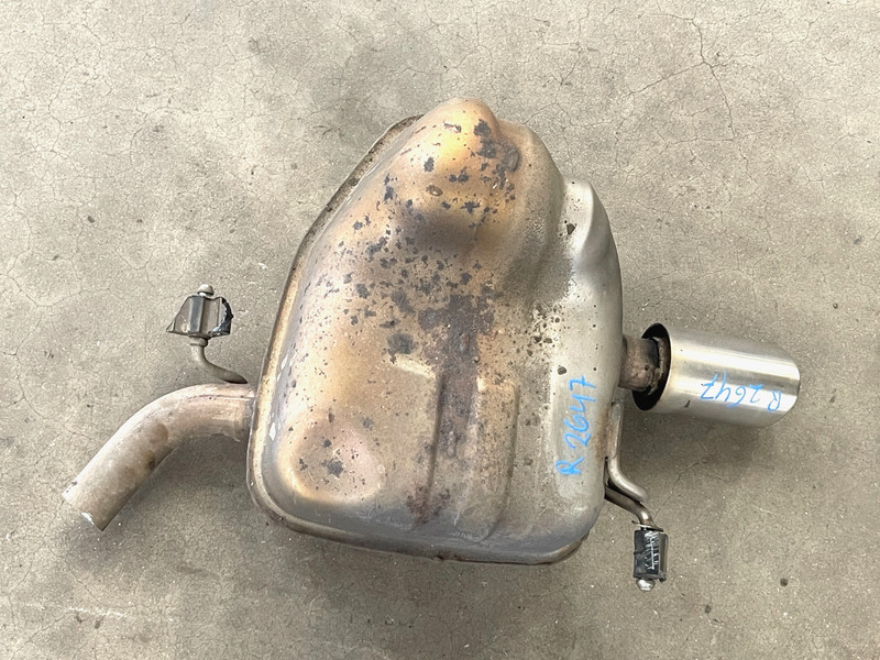 ⭐15-19 LAND ROVER DISCOVERY SPORT 2.0L RIGHT EXHAUST SILENCE MUFFLER OEM LOT2647
