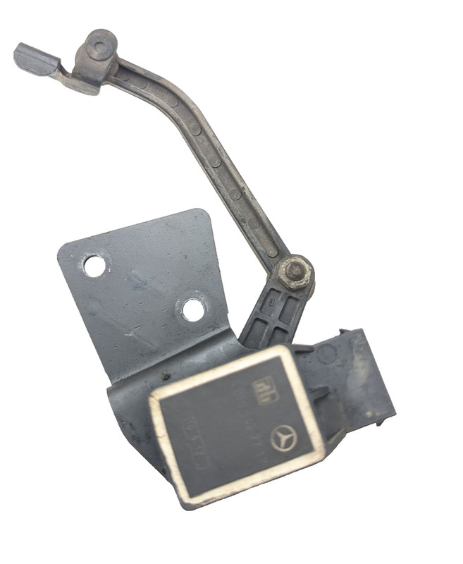 03-09 Mercedes W209 CLK500 C230 Suspension Level Hight Sensor 0105427717
