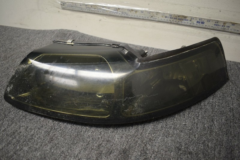 2001-2004 FORD MUSTANG LEFT SIDE HEADLIGHT FACTORY OEM