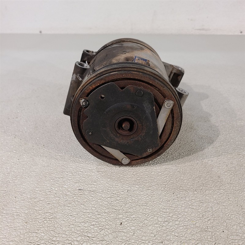 97-04 Corvette C5 Ac Compressor Pump Assembly 5.7 Ls1 Aa7486