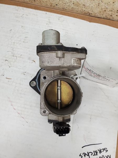 Throttle Body 8-330 5.4L Fits 05-16 FORD E350 VAN 278182