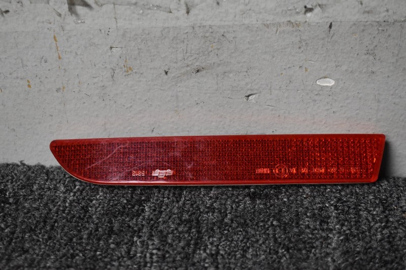 BMW 3 SERIES RIGHT SIDE REFLECTOR FACTORY OEM