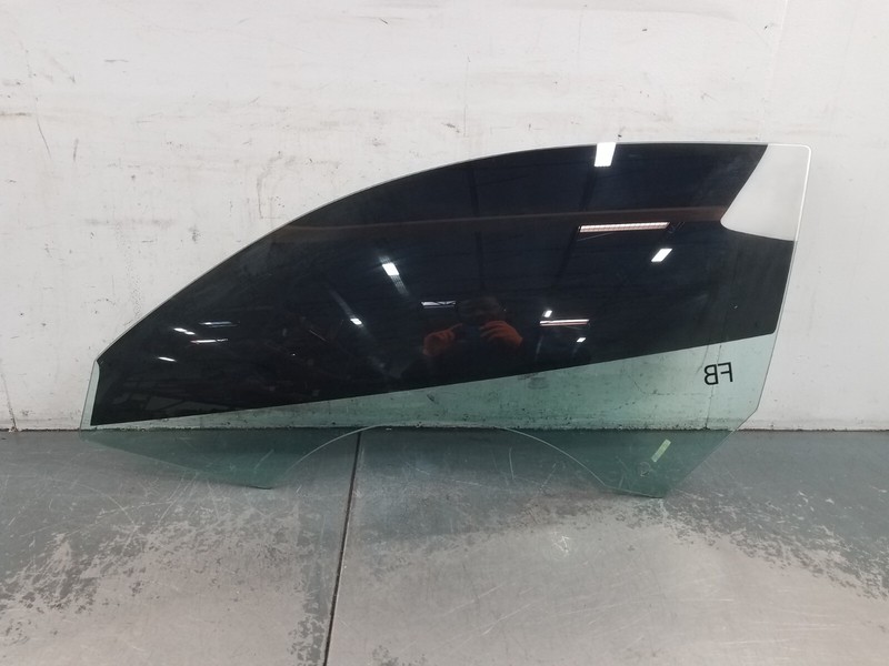 2018 Ford Mustang Shelby GT350 Left Driver Door Glass #2799 P2