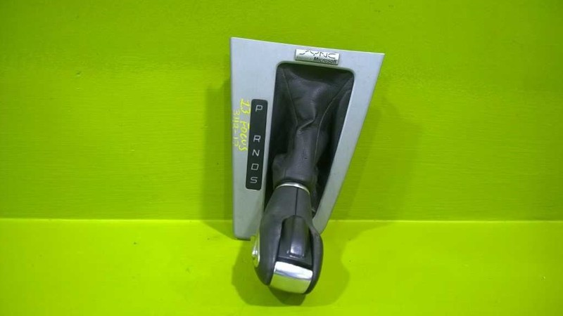 12 13 14 FORD FOCUS GEAR SHIFT SHIFTER BEZEL W/KNOB OEM 3112-17