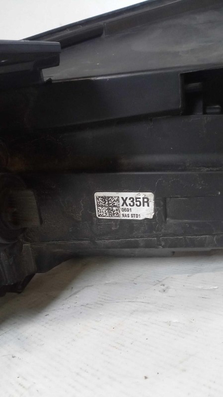 2020 Hyundai Elantra Right Headlight Assembly Black OEM 675556 87K Miles