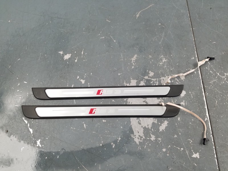 2022 Audi RS3 8Y Quattro Illuminated Door Sill Scuff Plates #7303 - Q7