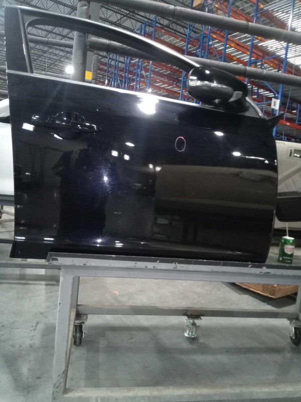 2015 Volvo S60 Right Front Door Black OEM Used 441694 118K Miles