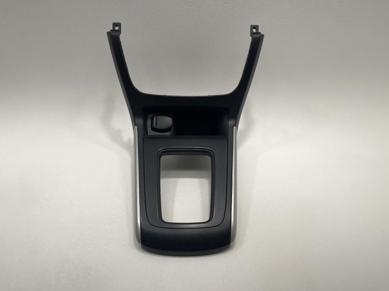 2016-2019 NISSAN SENTRA SHIFTER BEZEL OEM RADIO BEZEL BLACK/SILVER 54410