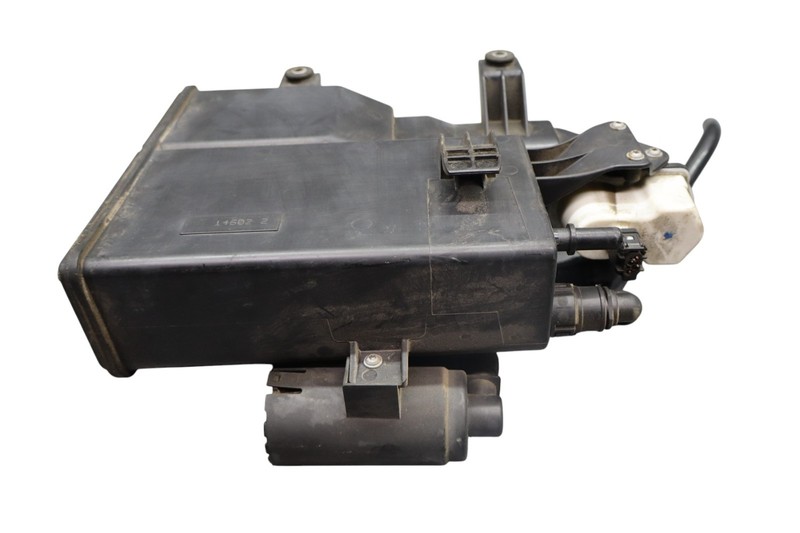 09-15 BMW 740i 750i 750Li xDrive F01 Fuel Vapor Evaporator Charcoal Canister Oem