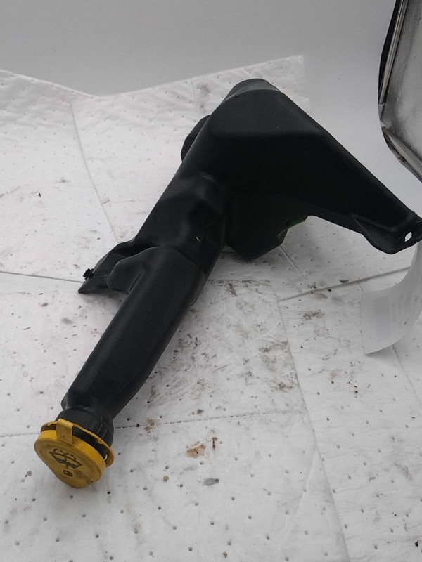 2016 RAM DODGE 1500 Washer Fluid Reservoir OEM Grey 3.0L 119K Miles