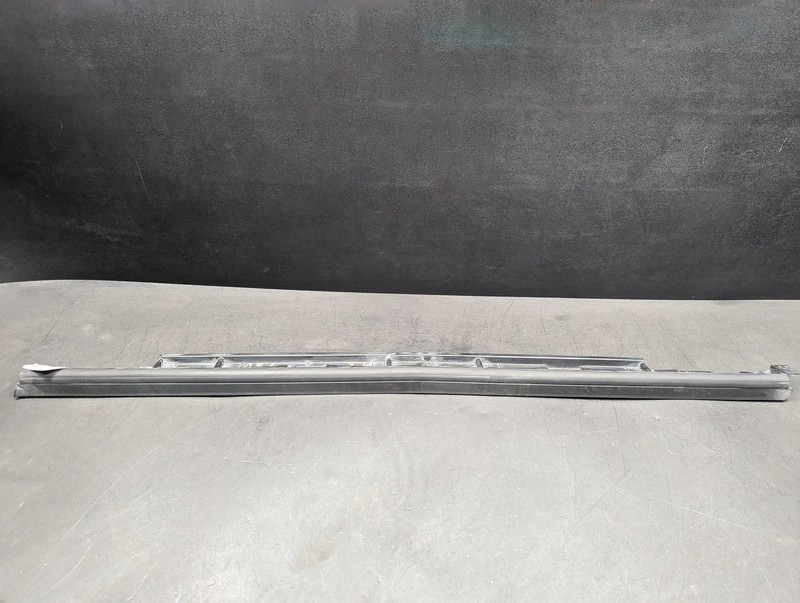 Right Rocker Panel Molding 2019 Mazda CX-5 KB7W-51-P40D 2017 2018 2020 - 2025