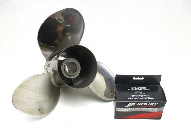 16315A46 Mercury Vengeance Stainless Prop 14.5 X 17P LH Hub Kit Style