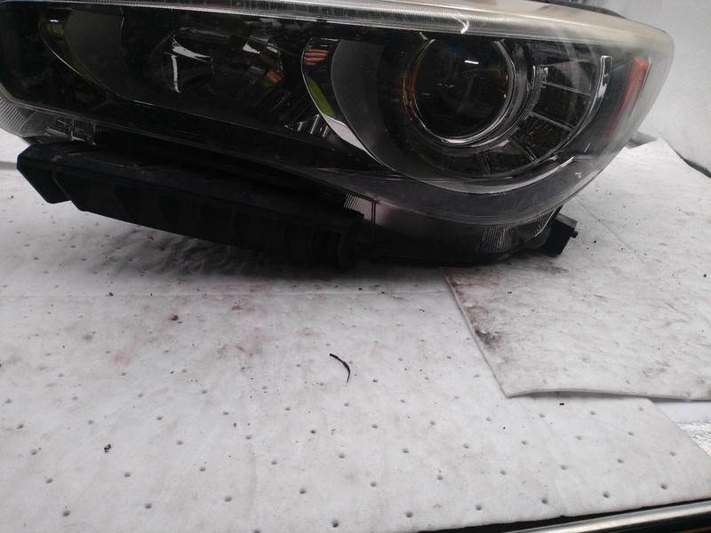 2017 INFINITI Q50 Left Headlight Assembly Silver OEM 535490 Used 81K Miles