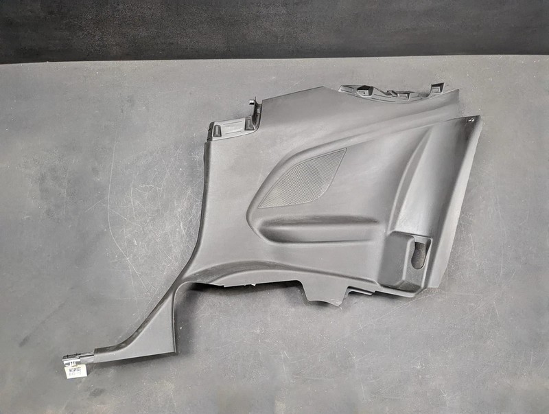 Right Quarter Lower Trim Panel 2017 Chevrolet Camaro 84076931 2018 2019 - 2024