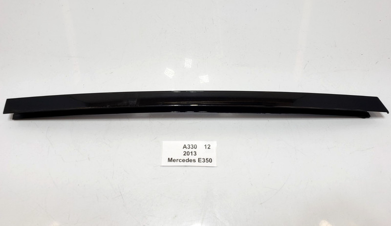 ✅ 2010-2016 OEM Mercedes W212 E350 Rear Right Passenger Door Window Guide Bar